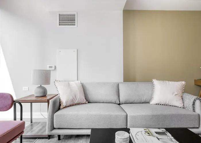 Appartement Loop W Gym Pool Lounge 1 Block From L Chi-694 Chicago