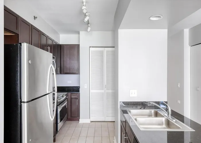 Appartement Loop W Gym Pool Lounge 1 Block From L Chi-694 *