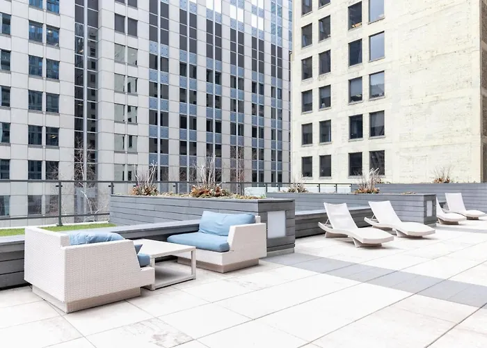 Appartement Loop W Gym Pool Lounge 1 Block From L Chi-694 Chicago