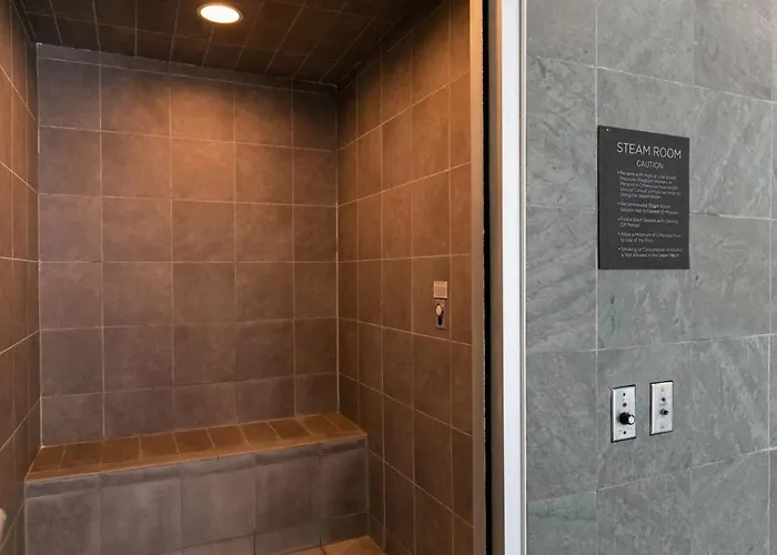 Appartement Loop W Gym Pool Lounge 1 Block From L Chi-694 Chicago
